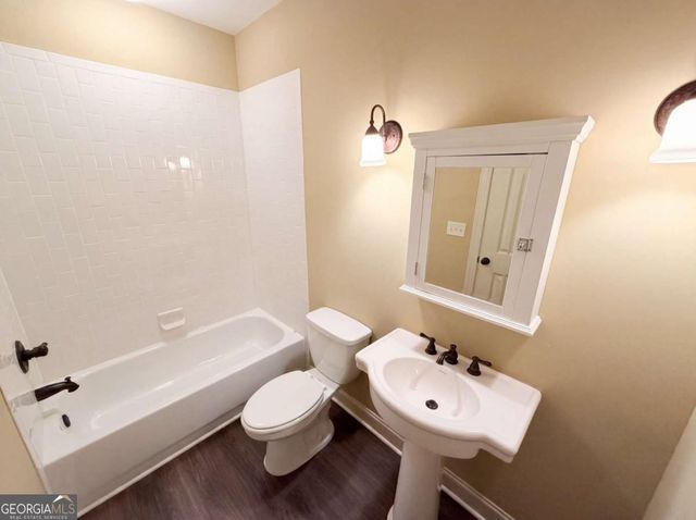 2036 Westwood Circle SE, Smyrna, GA 30080