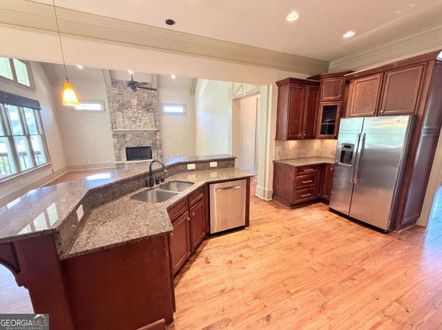 2036 Westwood Circle SE, Smyrna, GA 30080