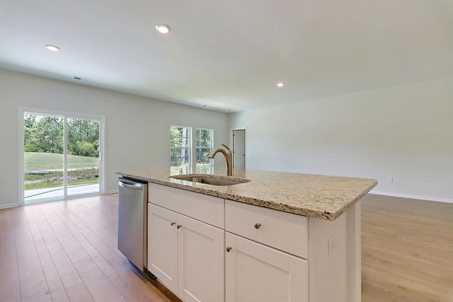 610 Winter Wren Way, Moncks Corner, SC 29461