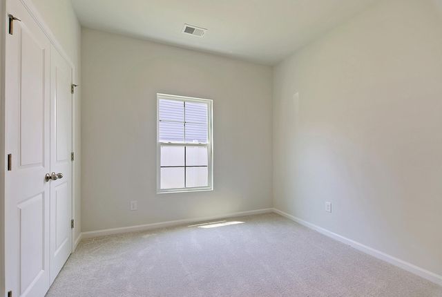 610 Winter Wren Way, Moncks Corner, SC 29461