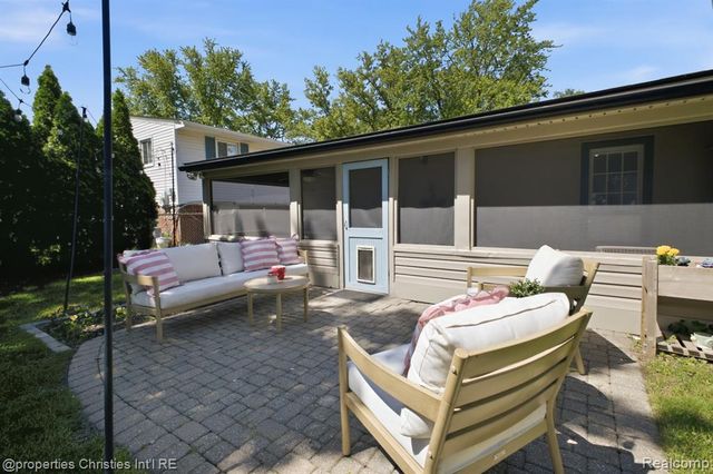 2805 Pinto Drive, Commerce Twp, MI 48382