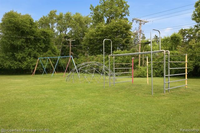 2805 Pinto Drive, Commerce Twp, MI 48382