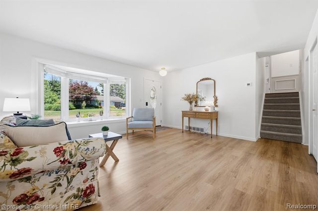 2805 Pinto Drive, Commerce Twp, MI 48382
