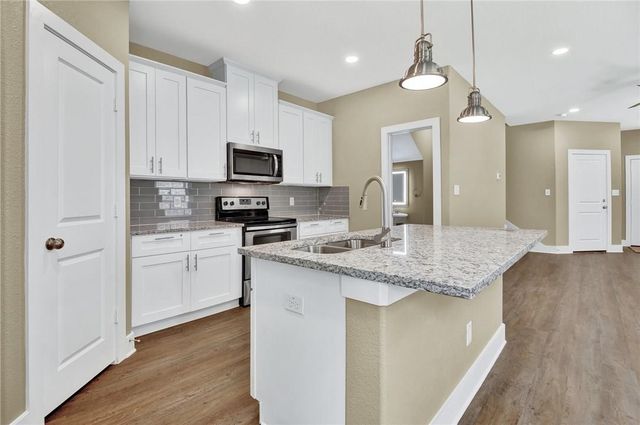 300 Woodgrove Drive, Little Elm, TX 75068