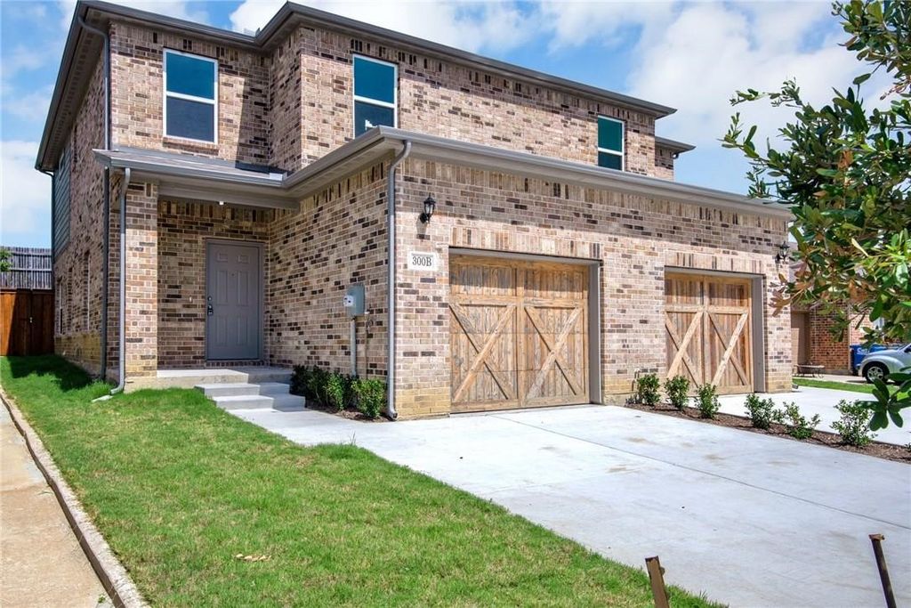 300 Woodgrove Drive, Little Elm, TX 75068