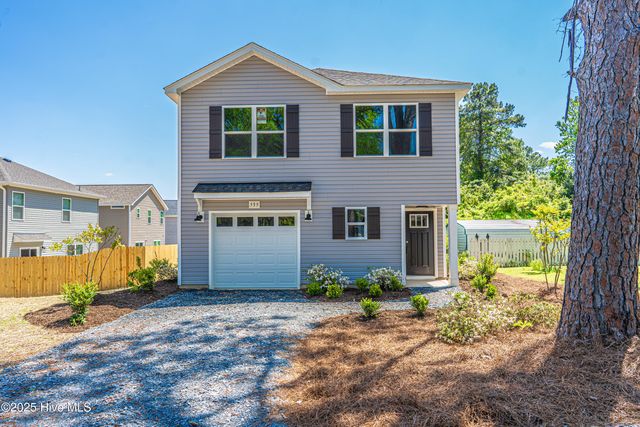 513 S Henley Street, Southern Pines, NC 28387