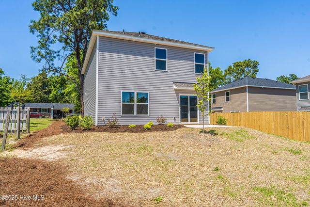 513 S Henley Street, Southern Pines, NC 28387