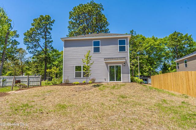 513 S Henley Street, Southern Pines, NC 28387