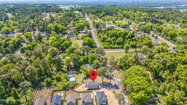 513 S Henley Street, Southern Pines, NC 28387