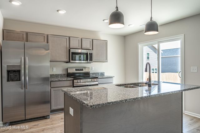 513 S Henley Street, Southern Pines, NC 28387