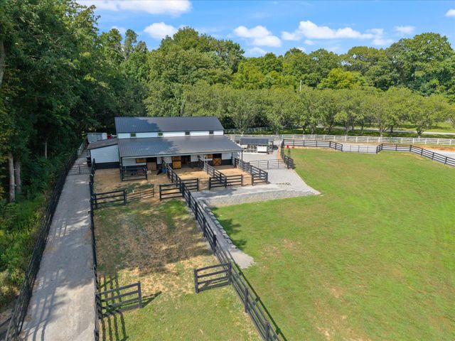 4676 Mount Zion Rd, Springfield, TN 37172