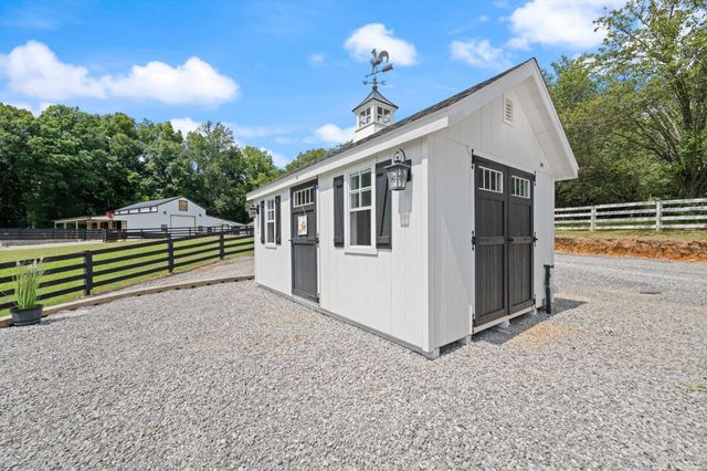 4676 Mount Zion Rd, Springfield, TN 37172
