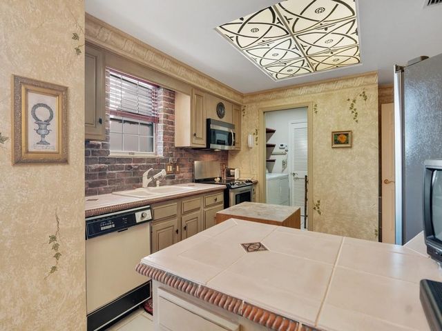 5690 Highway A1a 203N, Vero Beach, FL 32963