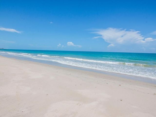 5690 Highway A1a 203N, Vero Beach, FL 32963