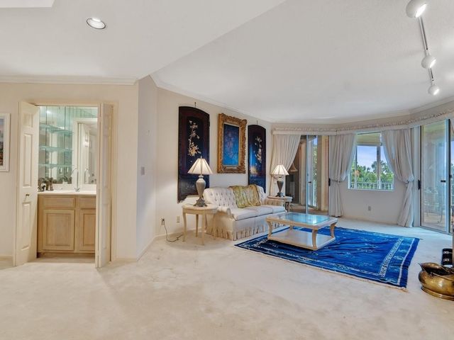 5690 Highway A1a 203N, Vero Beach, FL 32963