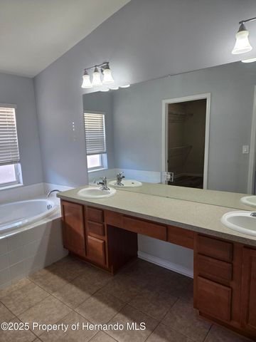 14392 Wake Robin Drive, Brooksville, FL 34604