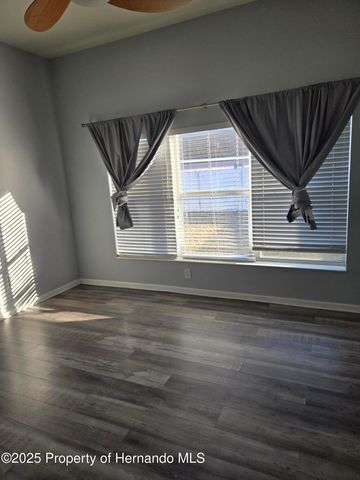 14392 Wake Robin Drive, Brooksville, FL 34604