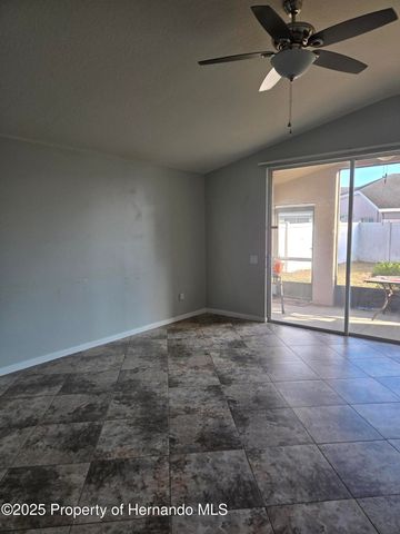 14392 Wake Robin Drive, Brooksville, FL 34604