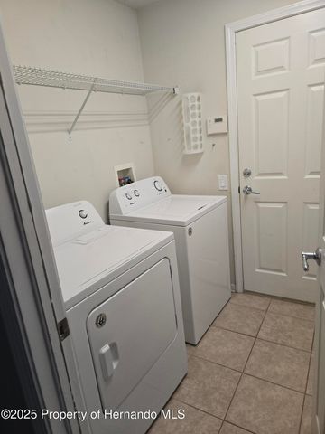 14392 Wake Robin Drive, Brooksville, FL 34604