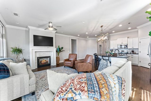 2706 SW Nottingham Avenue, Bentonville, AR 72713