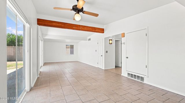 6735 E Montecito Drive, Tucson, AZ 85710
