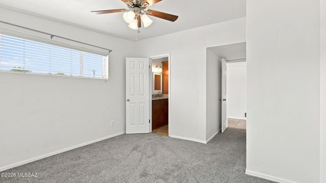 6735 E Montecito Drive, Tucson, AZ 85710