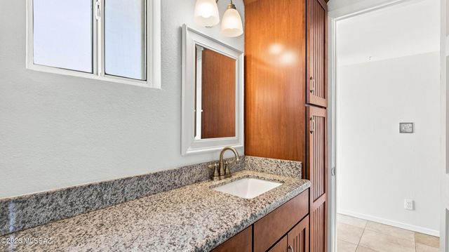 6735 E Montecito Drive, Tucson, AZ 85710