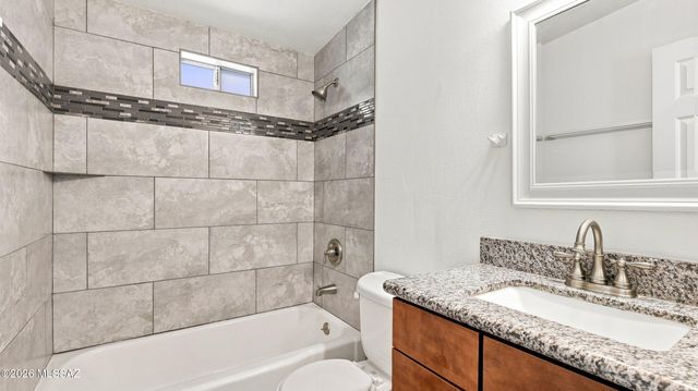 6735 E Montecito Drive, Tucson, AZ 85710
