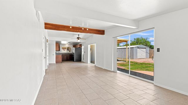 6735 E Montecito Drive, Tucson, AZ 85710