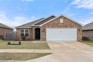 8101 Sunflower Way, Fort Smith, AR 72916