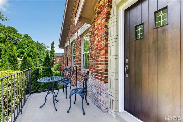 7530 Ahern Avenue, St Louis, MO 63130