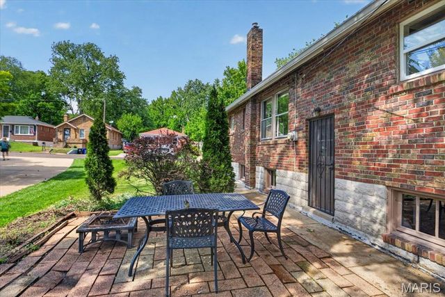 7530 Ahern Avenue, St Louis, MO 63130