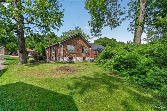 7530 Ahern Avenue, St Louis, MO 63130