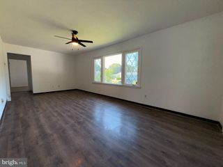 18 JOHN COLLINS CIR, Dover, DE 19904