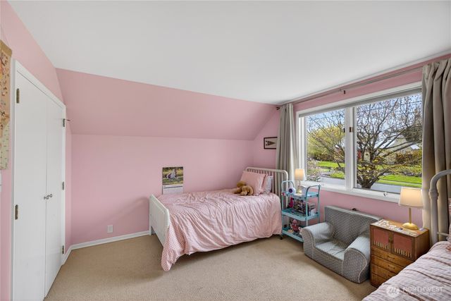 2023 L Avenue, Anacortes, WA 98221