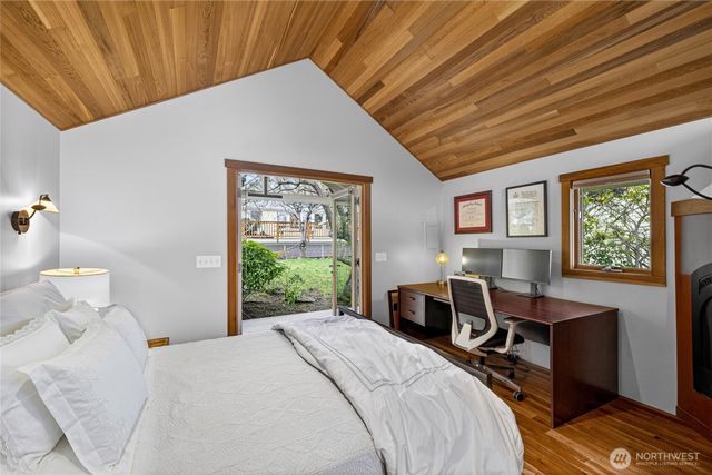 2023 L Avenue, Anacortes, WA 98221