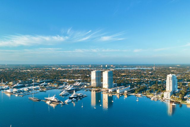 4714 N Flagler Drive 1403, West Palm Beach, FL 33407