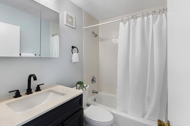 29 Harvard Ave 29, Medford, MA 02155