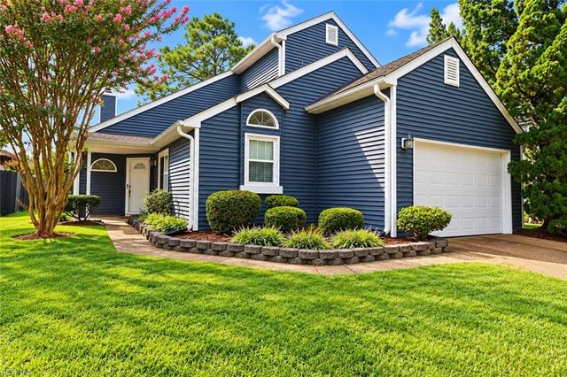3245 Barberry LN, Virginia Beach, VA 23453