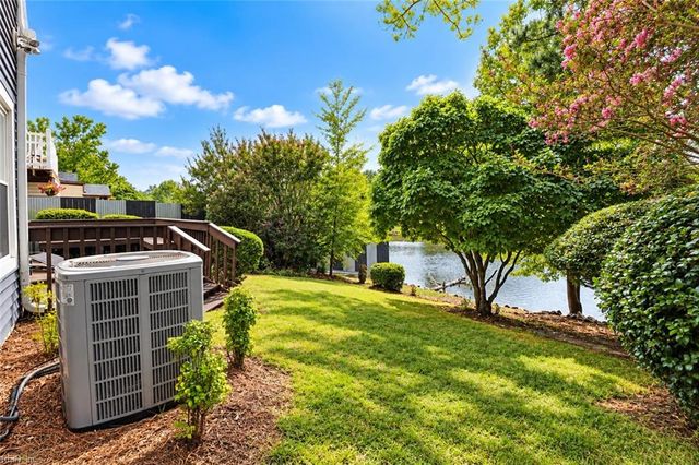 3245 Barberry LN, Virginia Beach, VA 23453