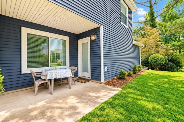 3245 Barberry LN, Virginia Beach, VA 23453