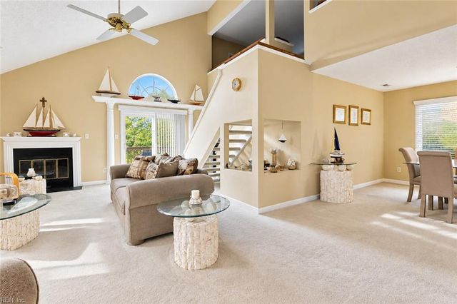 3245 Barberry LN, Virginia Beach, VA 23453