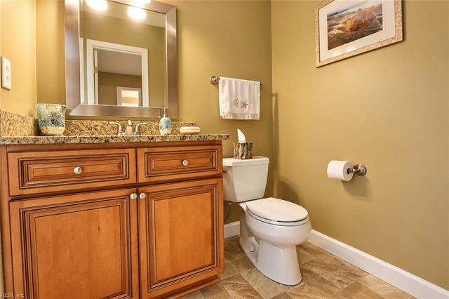 3245 Barberry LN, Virginia Beach, VA 23453