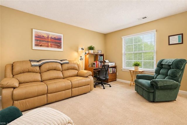 3245 Barberry LN, Virginia Beach, VA 23453