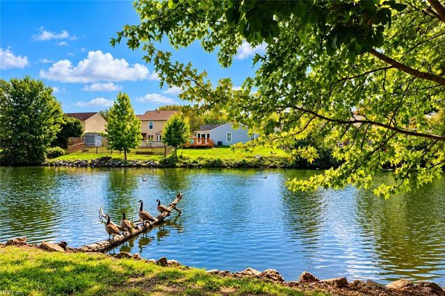 3245 Barberry LN, Virginia Beach, VA 23453
