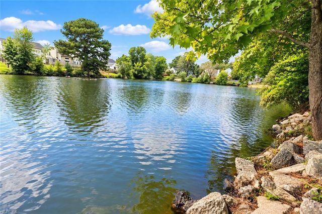 3245 Barberry LN, Virginia Beach, VA 23453