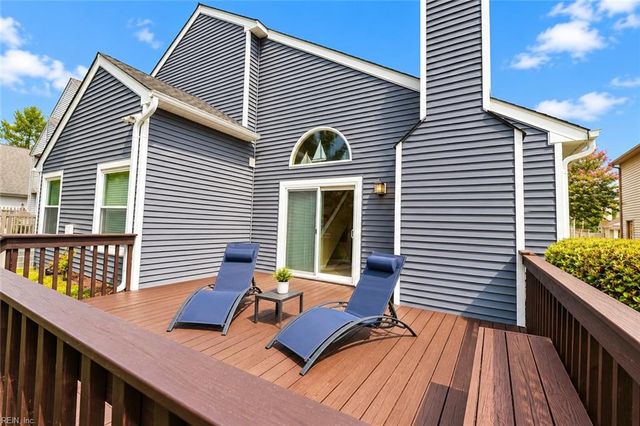 3245 Barberry LN, Virginia Beach, VA 23453