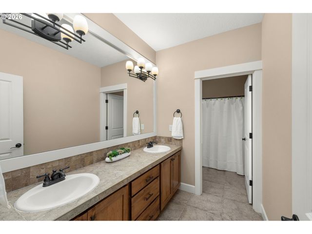 14746 Sw 148TH Ter, Tigard, OR 97224