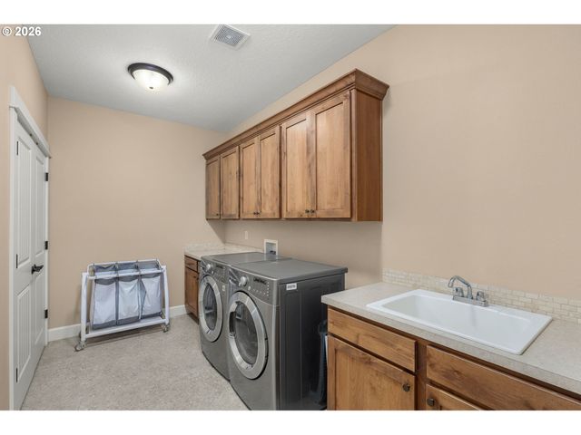 14746 Sw 148TH Ter, Tigard, OR 97224
