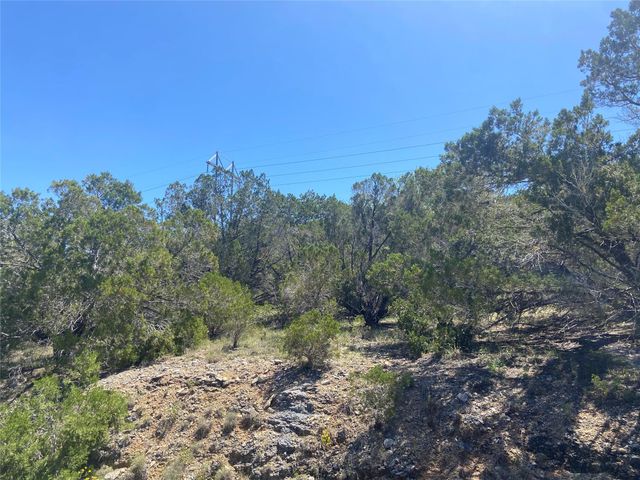 8801 Timber TRL, Lago Vista, TX 78645